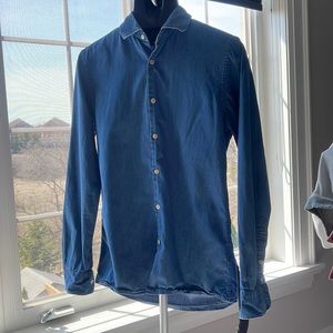 Slim fit denim shirt